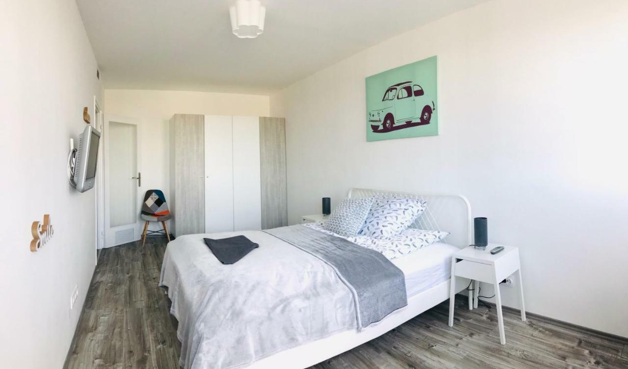 Central Apartments 维斯普雷姆 外观 照片